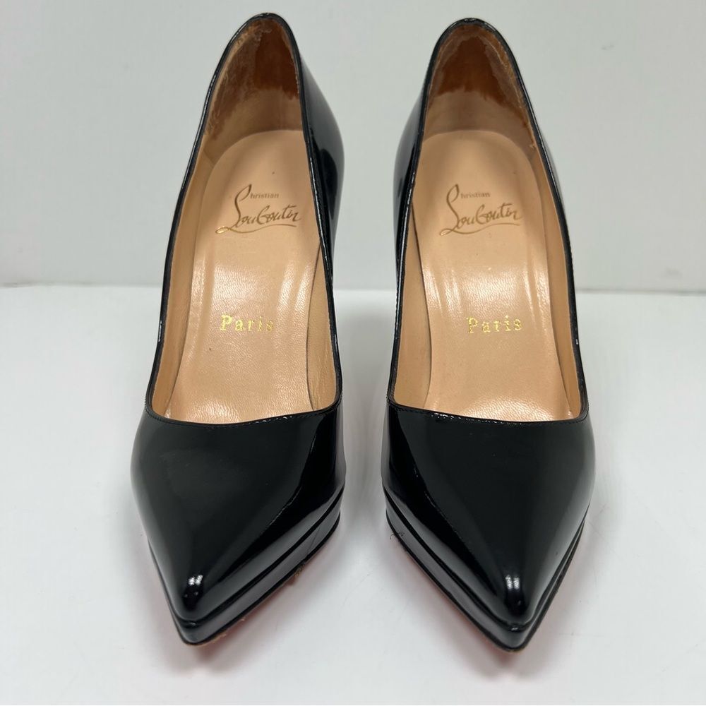 Christian Louboutin Pointy Toe Black Shiny Leather Heels Red Bottoms Size 34 / 4 - Picture 2 of 9